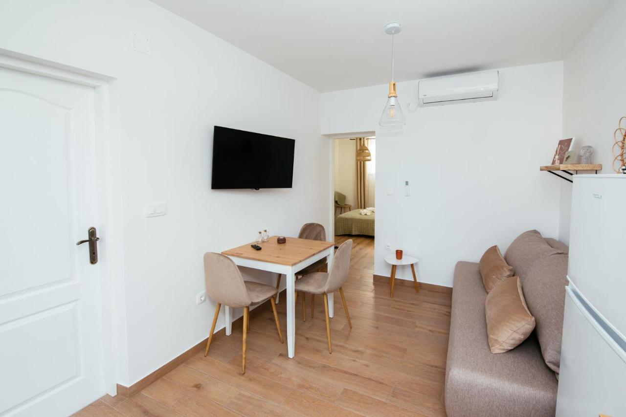 Apartmani Barbarosa Sveti Filip i Jakov Buitenkant foto