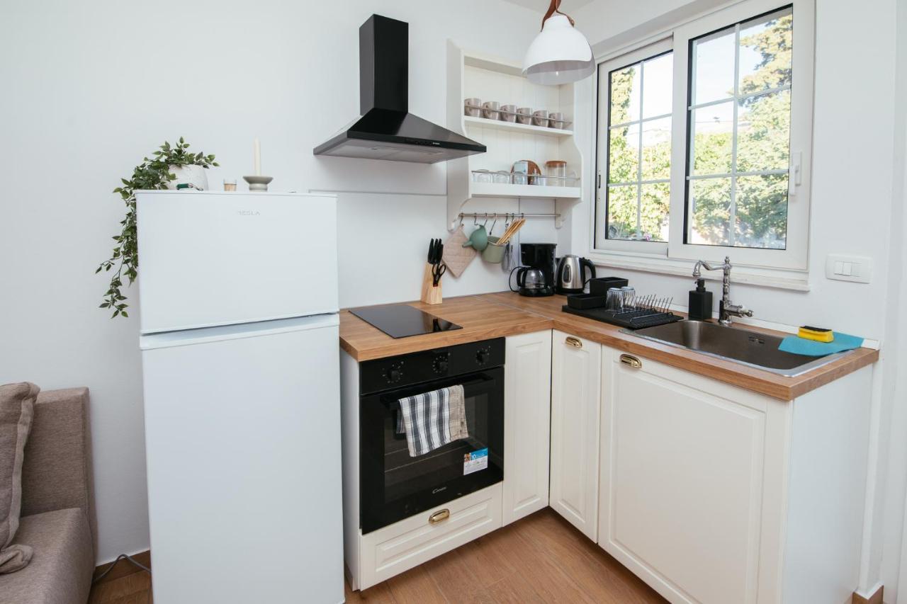 Apartmani Barbarosa Sveti Filip i Jakov Buitenkant foto